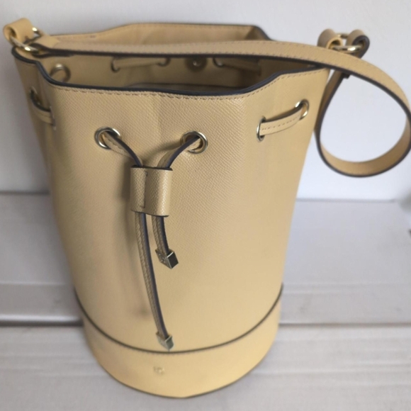 Liz Claiborne Bucket Bag Purse - Picture 1 of 5